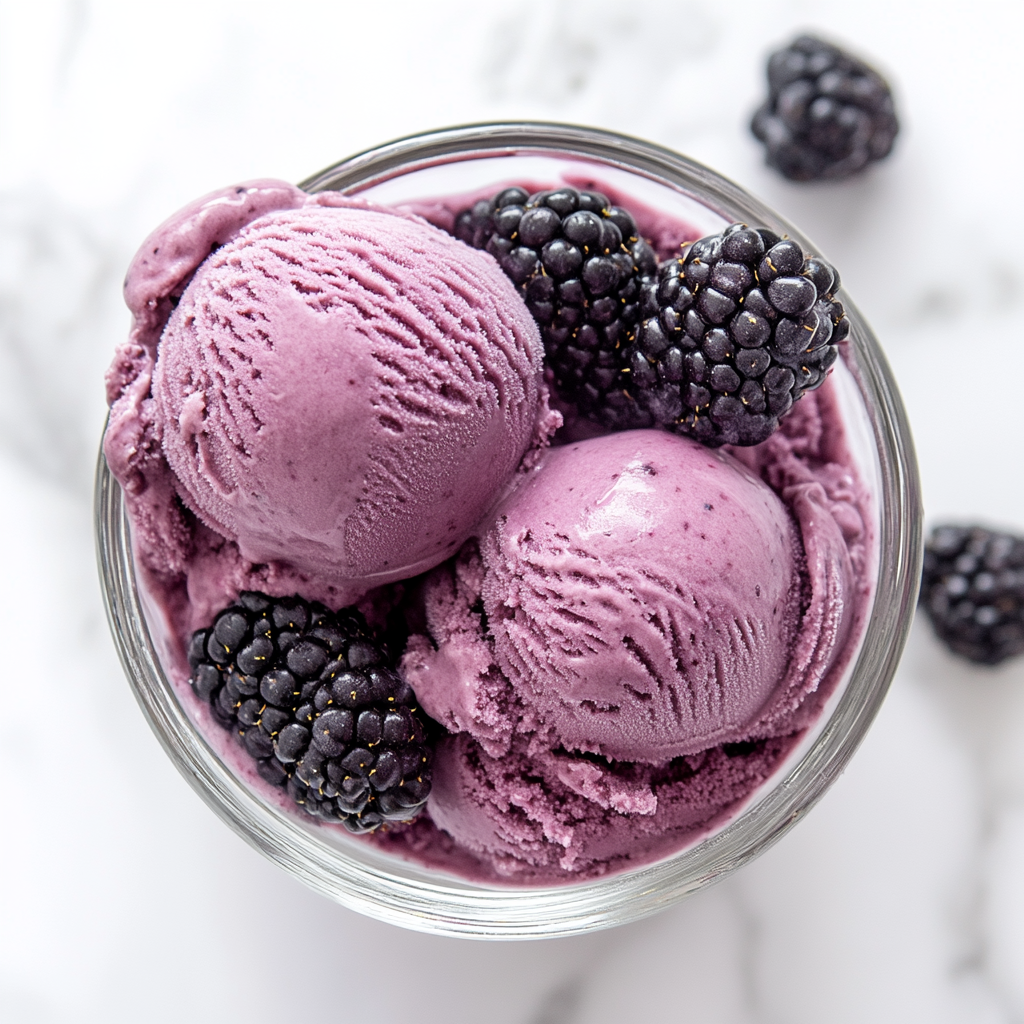 blackberry frozen greek yogurt