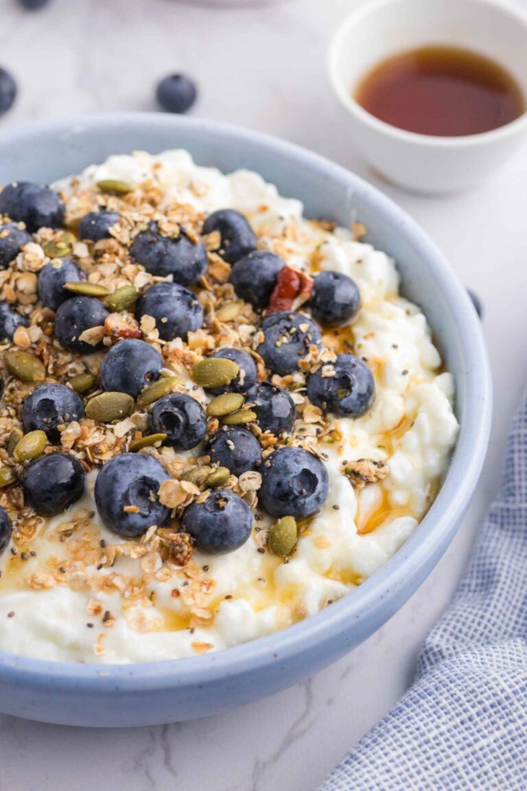 blueberry cottage cheese breakfast bowl
