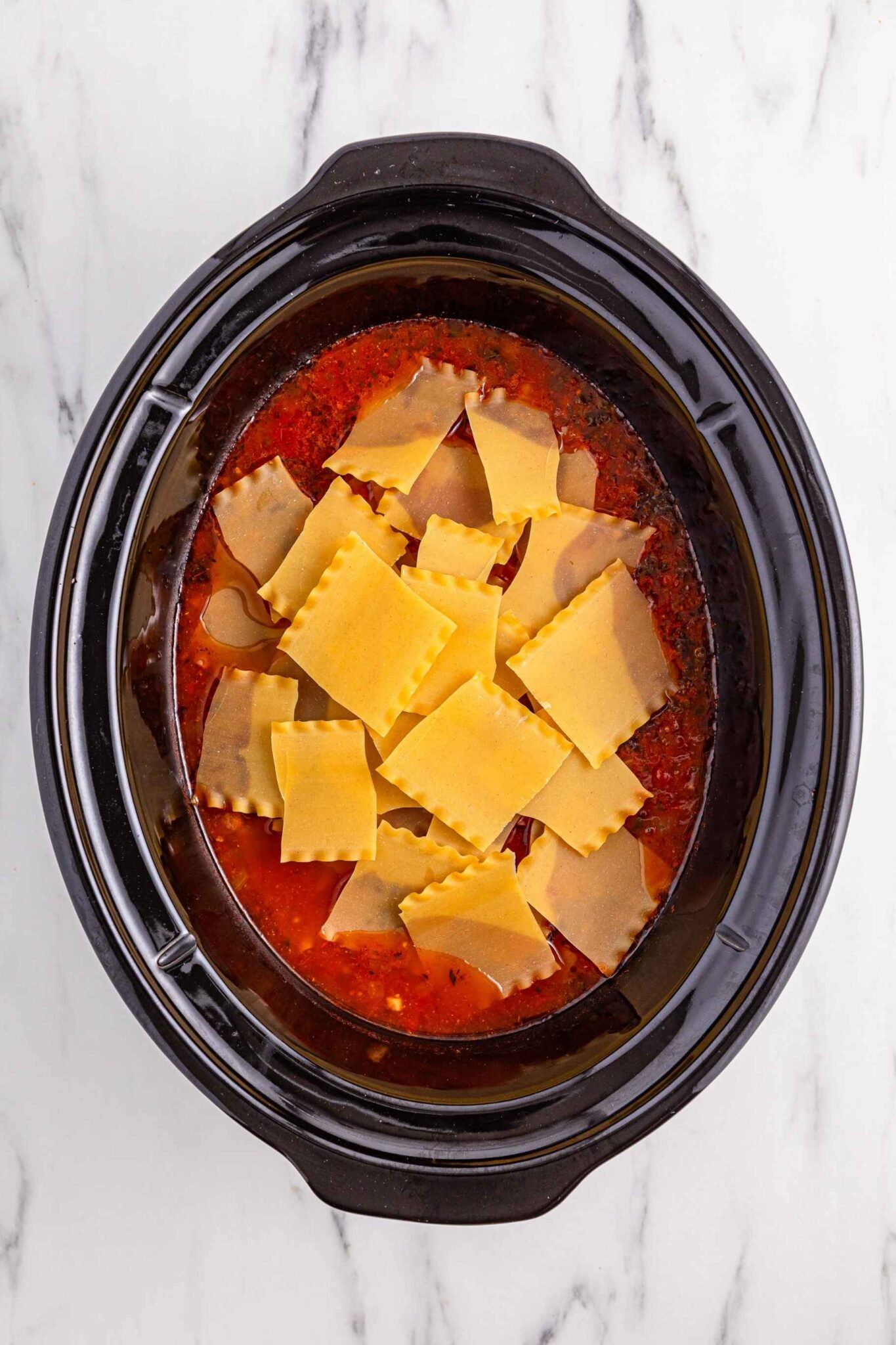 crockpot-lasagna-soup-with-noodles