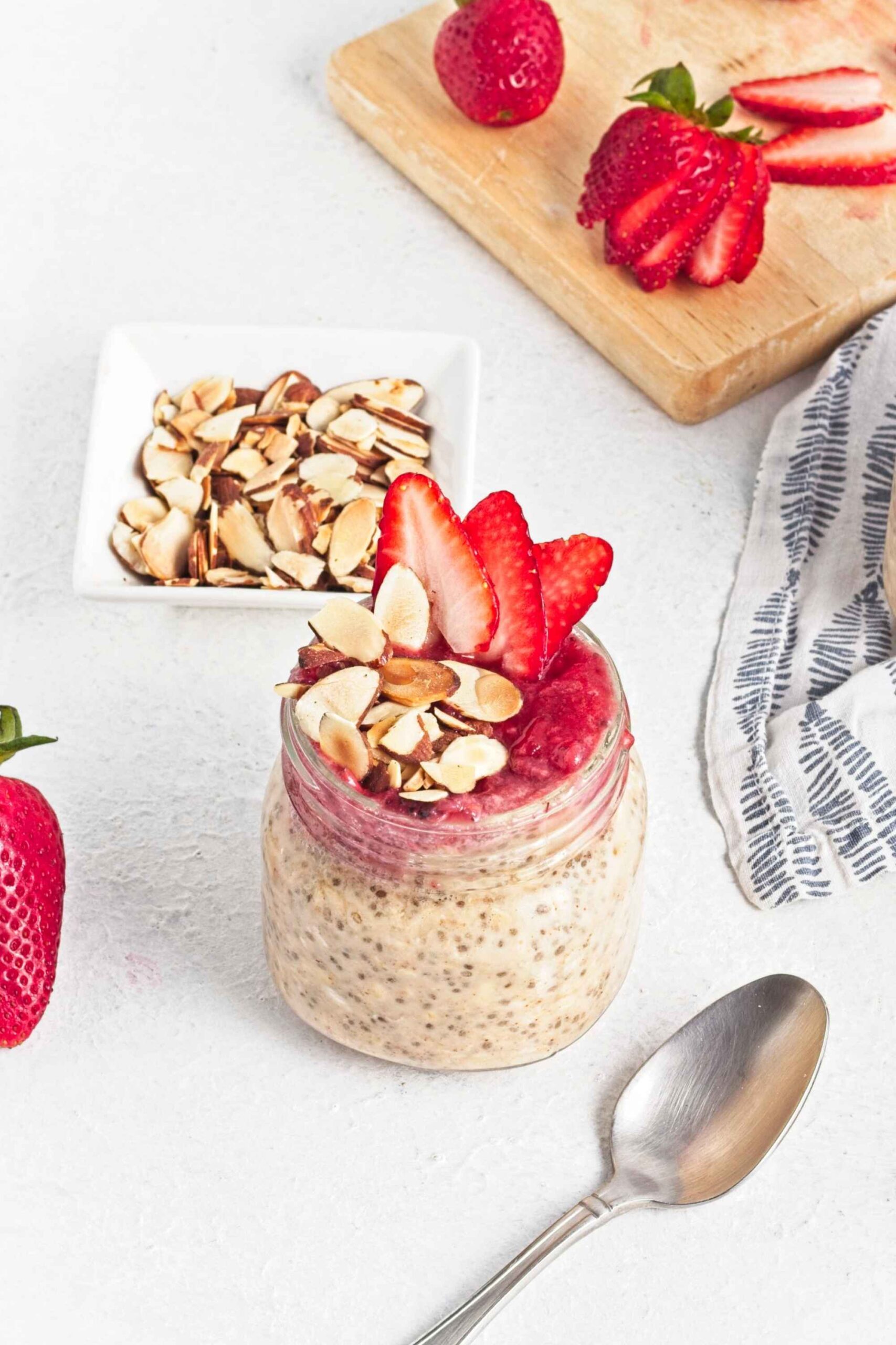 strawberry chia oats