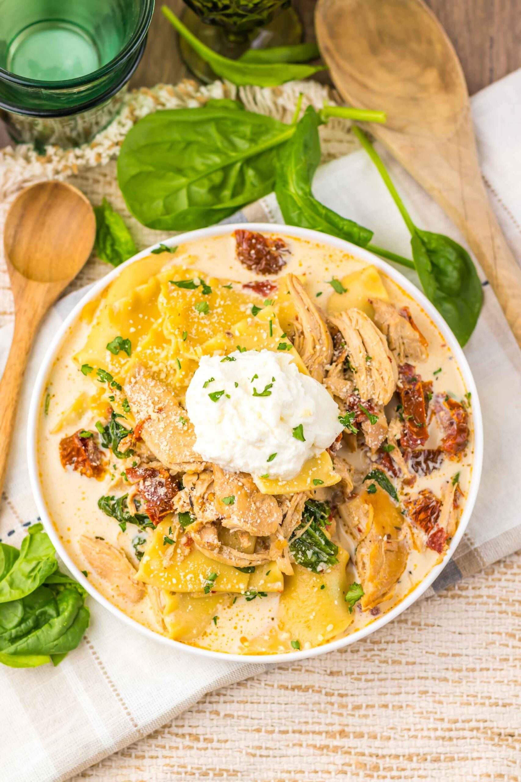crockpot white chicken lasagna soup