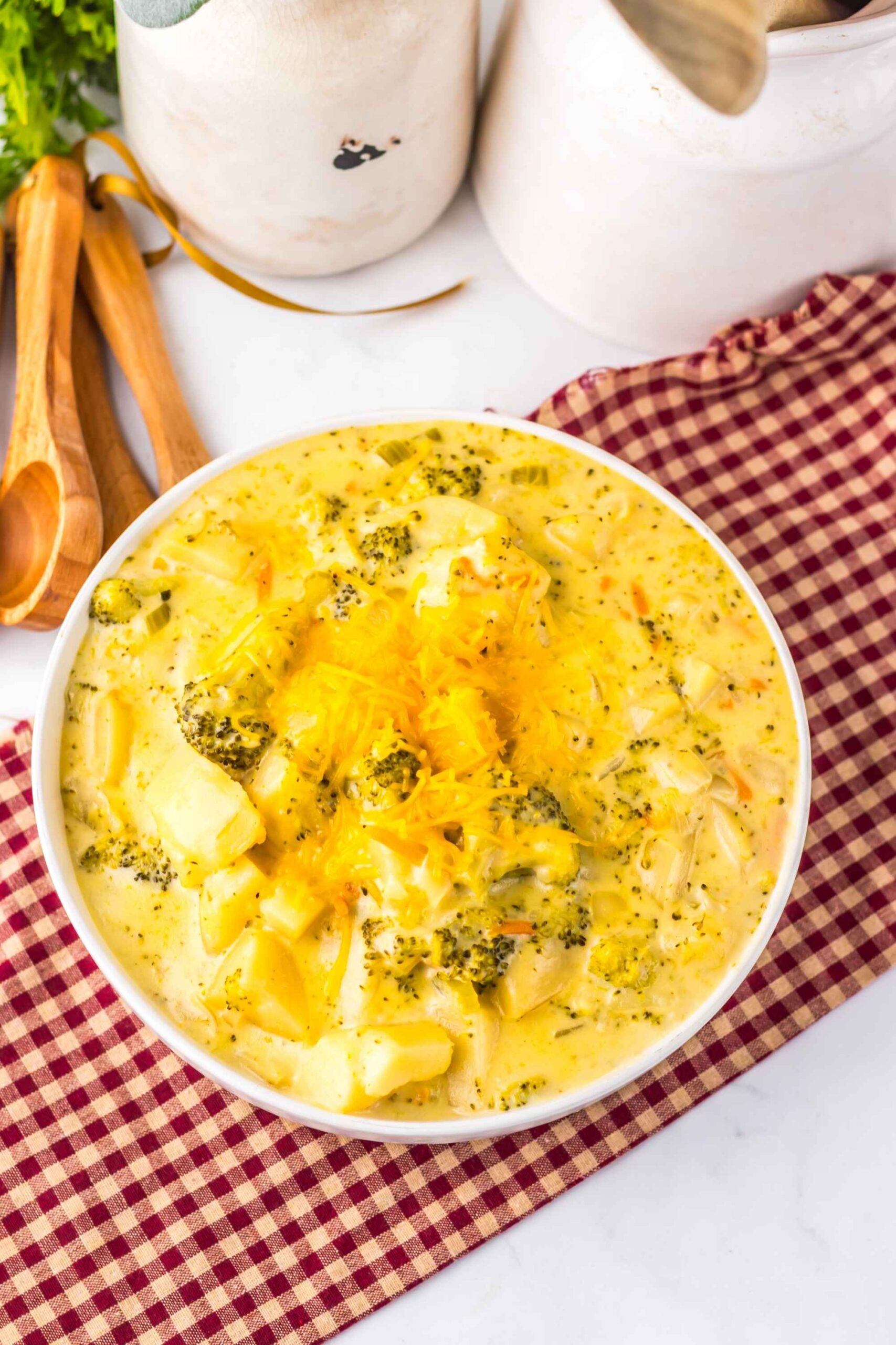 crockpot broccoli cheese soup